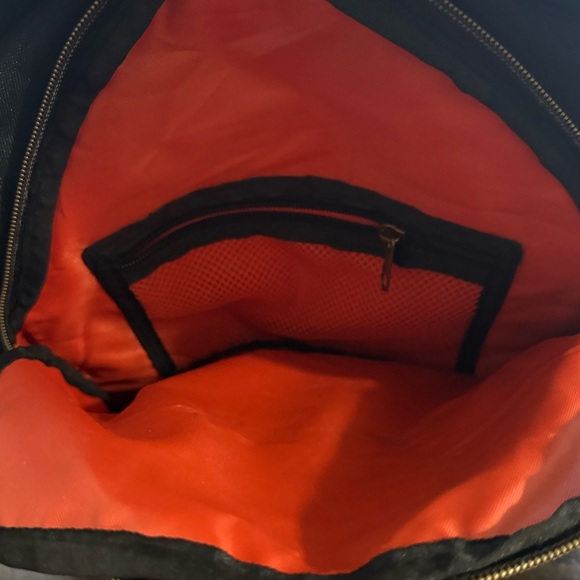 Black Benrus Laptop backpack with multiple pockets - Picture 3 of 5